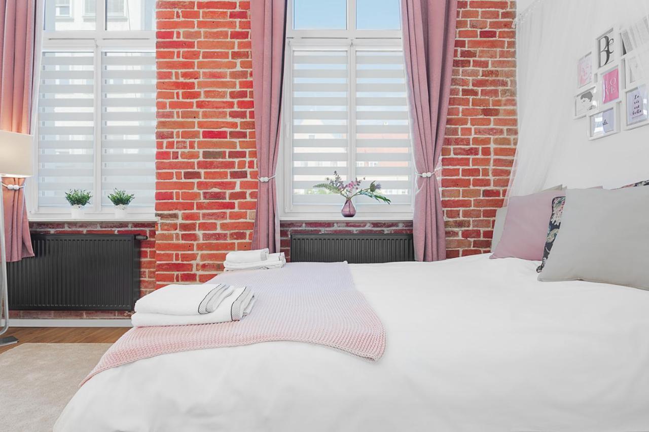 Princess Dream Apartment In The Heart Of Вроцлав Екстериор снимка