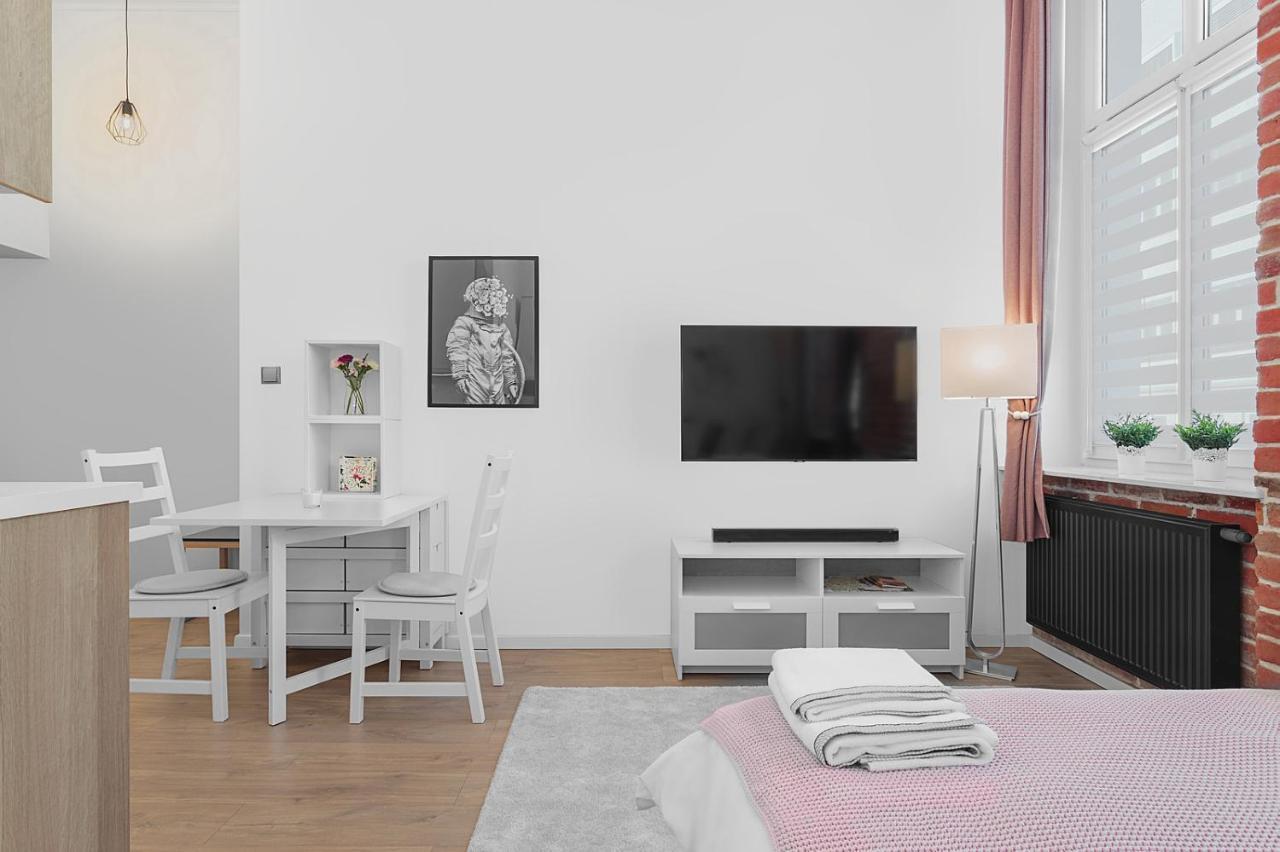 Princess Dream Apartment In The Heart Of Вроцлав Екстериор снимка