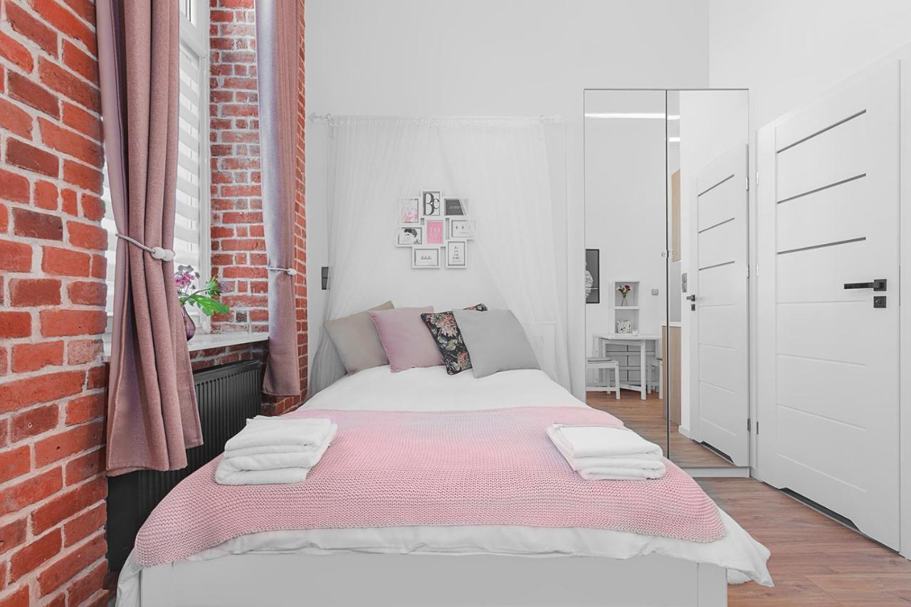 Princess Dream Apartment In The Heart Of Вроцлав Екстериор снимка